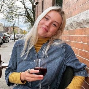 Meet your Posher, Catherine